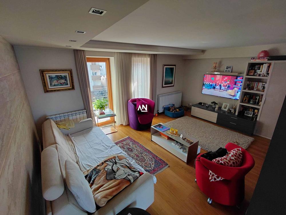 Slika 2 - Ranka Tajsića, Trosoban stan na prodaju, 136m2, 379.888€