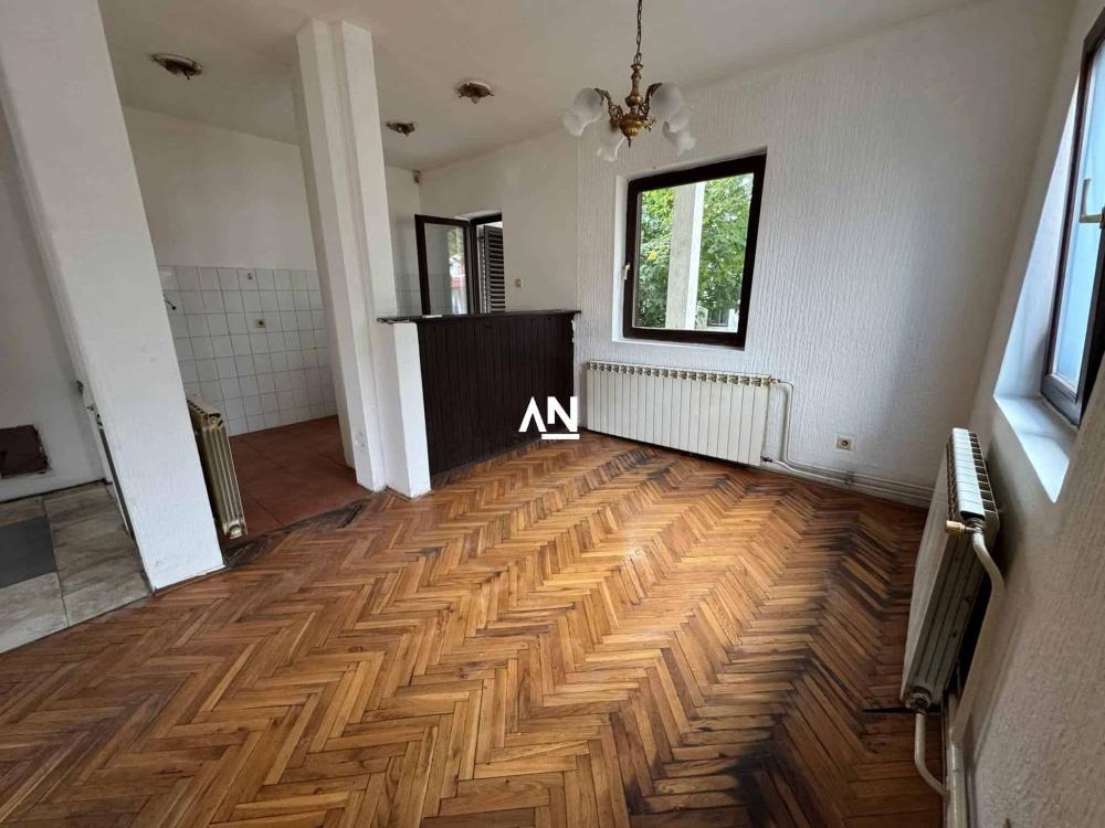 Slika 3 - 13. septembra 1. deo, Kuća na prodaju, 292m2, 300.000€