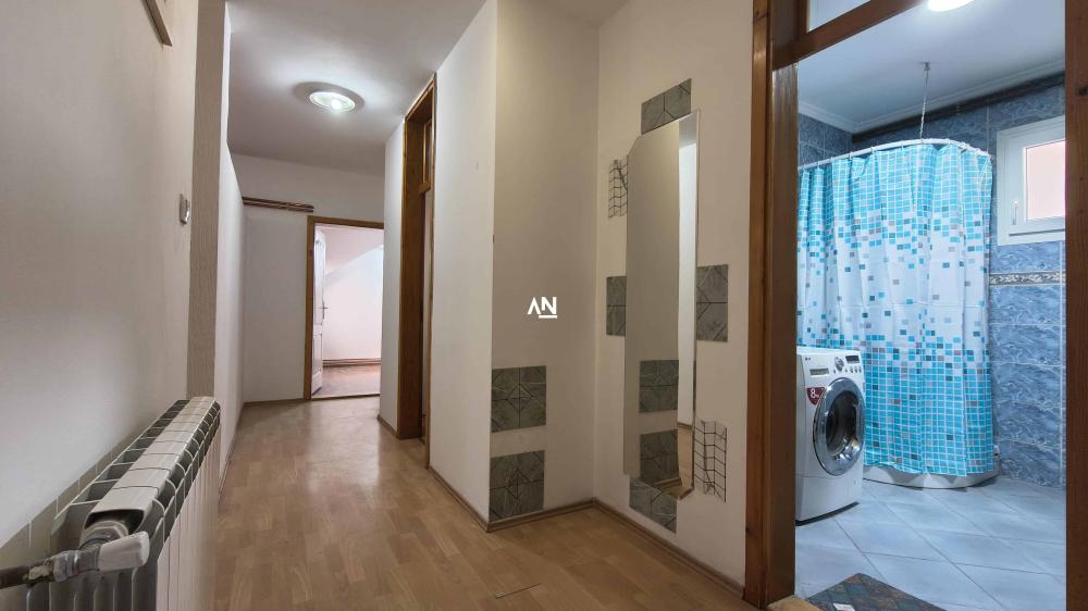 Slika 1 - Milana Uzelca, Trosoban stan na prodaju, 72m2, 164.900€