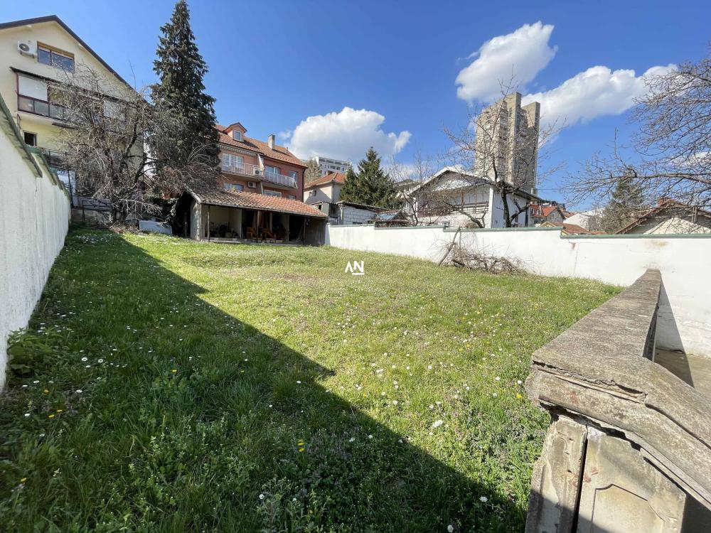 Slika 5 - Nikole Đurkovića,  Kuća na prodaju, 400m2, 1.250.000€