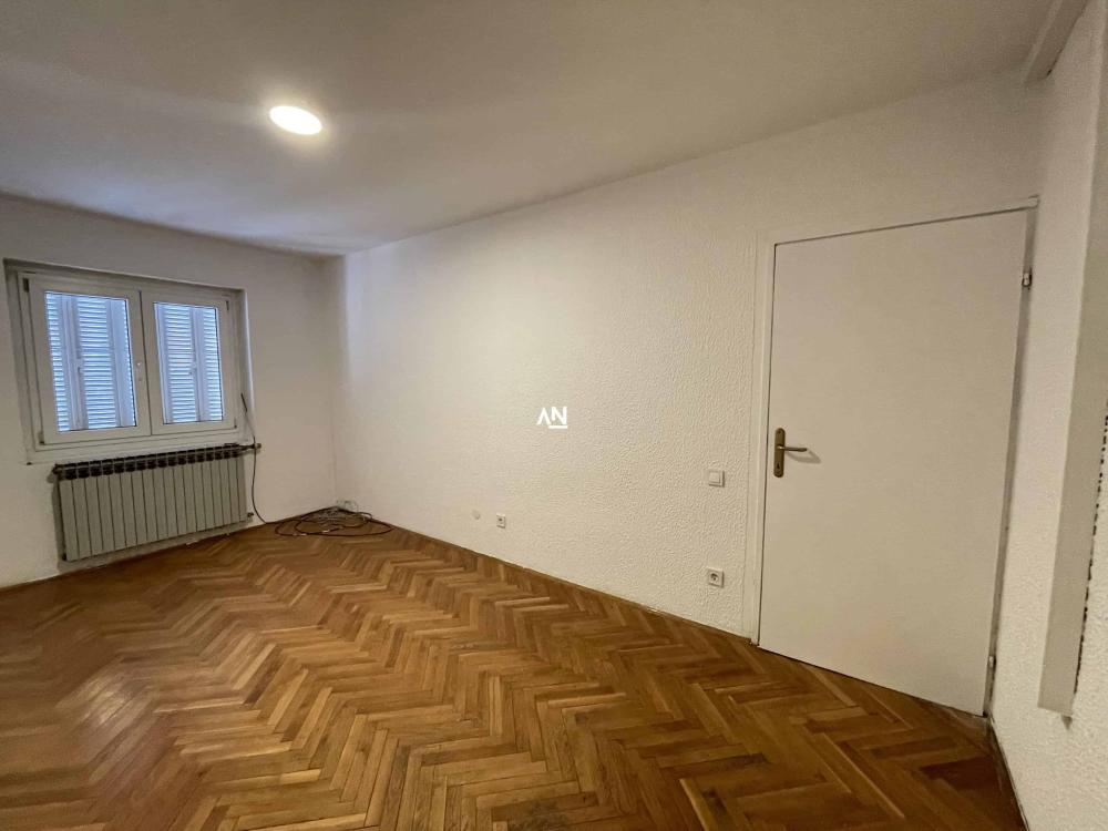 Slika 10 - Nikole Đurkovića,  Kuća na prodaju, 400m2, 1.250.000€