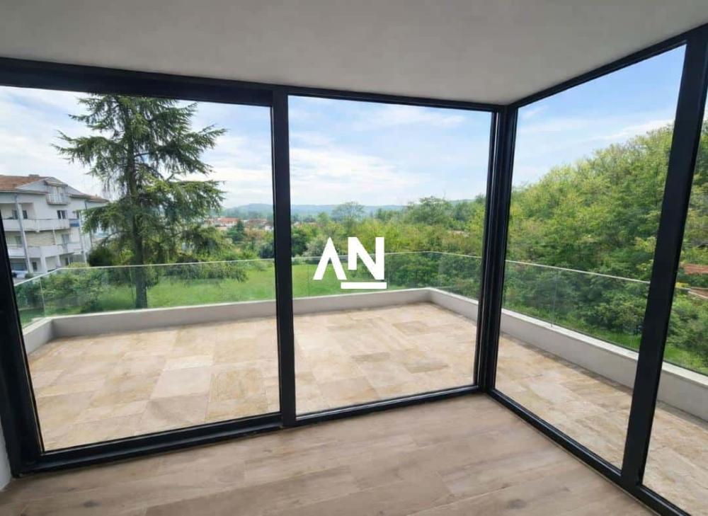 Slika 3 - Velisava Vulovića, Trosoban stan na prodaju, 360m2, 950.000€
