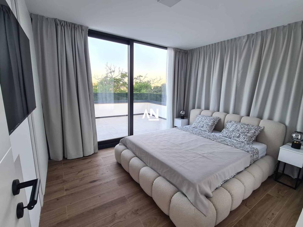 Slika 5 - Velisava Vulovića, Trosoban stan na prodaju, 360m2, 950.000€