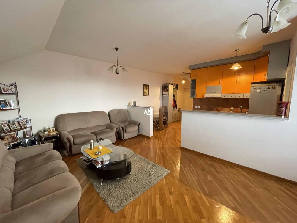 Slika 1 - Dragice Končar, Četvorosoban stan na prodaju, 95m2, 245.000€