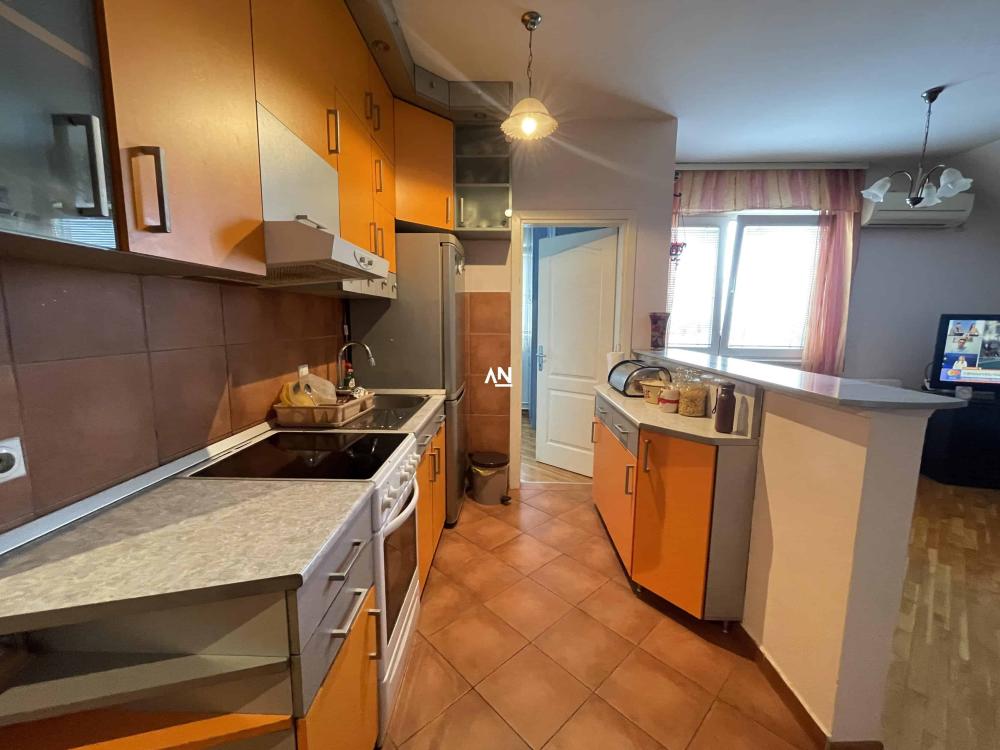 Slika 7 - Dragice Končar, Četvorosoban stan na prodaju, 95m2, 245.000€
