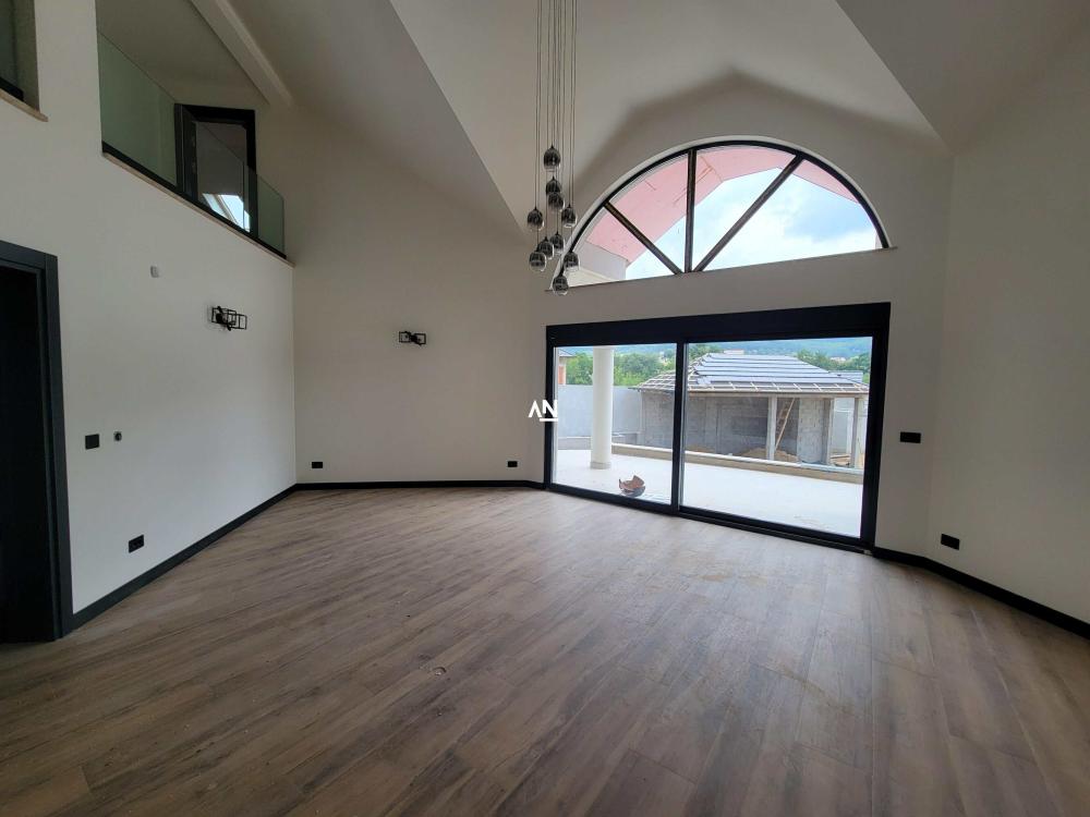 Slika 7 - Despota Stefana Lazarevića,  Kuća na prodaju, 350m2, 550.000€