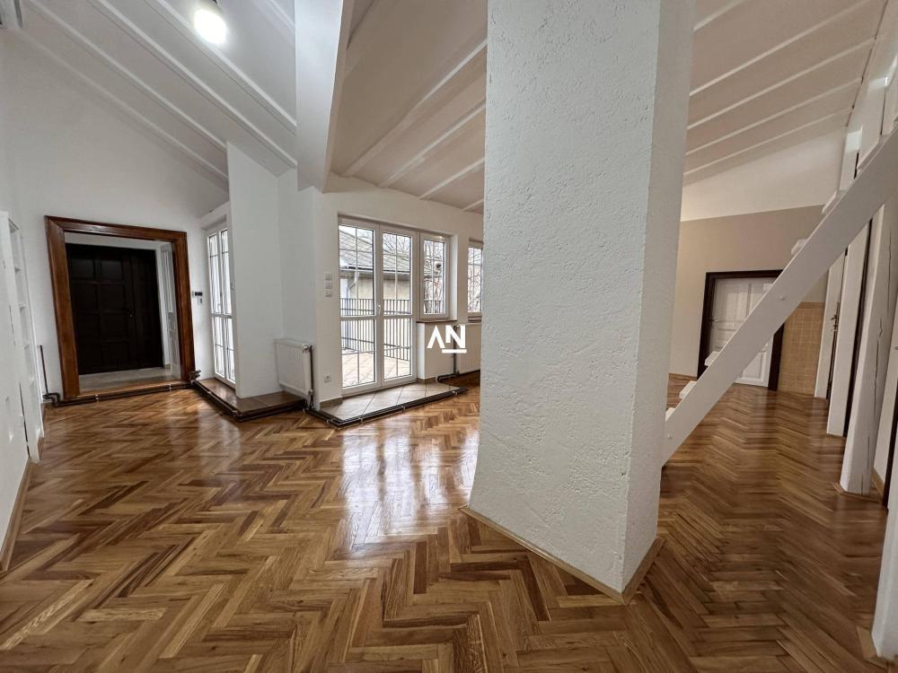 Glavna slika -Avijatičarski trg, Petosoban stan na prodaju, 175m2, 520.000€