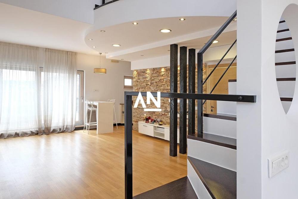 Slika 5 - Hadži Melentijeva, Četvorosoban stan na prodaju, 130m2, 685.000€