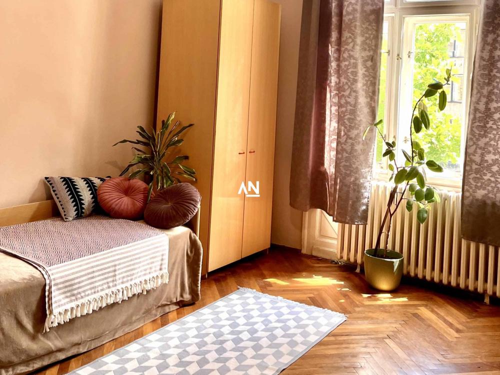 Slika 6 - Trg mladenaca, Četvorosoban stan na prodaju, 159m2, 370.000€