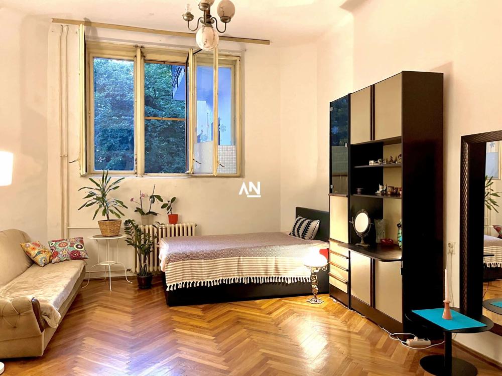 Slika 7 - Trg mladenaca, Četvorosoban stan na prodaju, 159m2, 370.000€