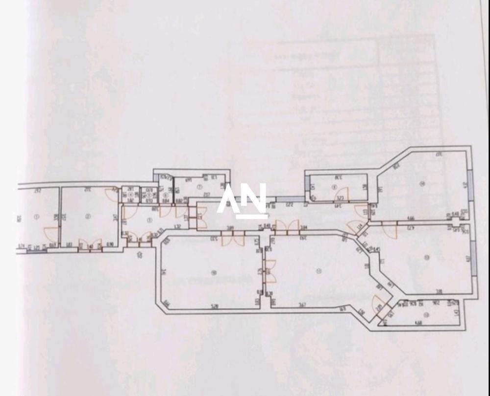 Slika 10 - Trg mladenaca, Četvorosoban stan na prodaju, 159m2, 370.000€