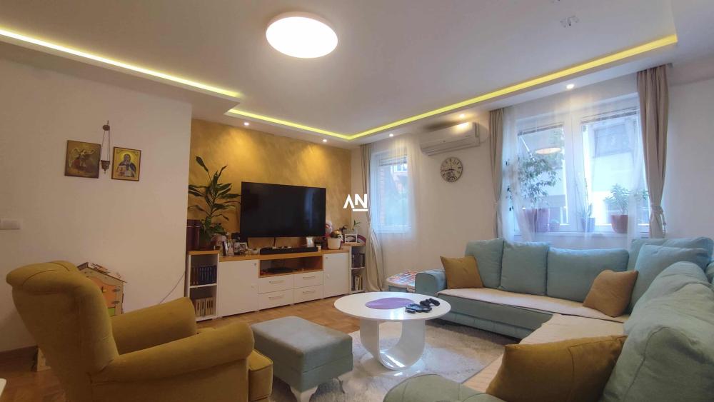 Slika 10 - Murmanska, Trosoban stan na prodaju, 63m2, 188.937€