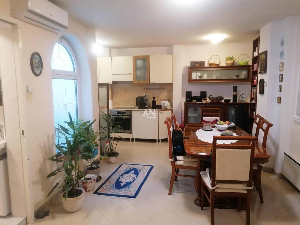 Slika 8 - Makedonska, Petosoban stan na prodaju, 96m2, 450.000€