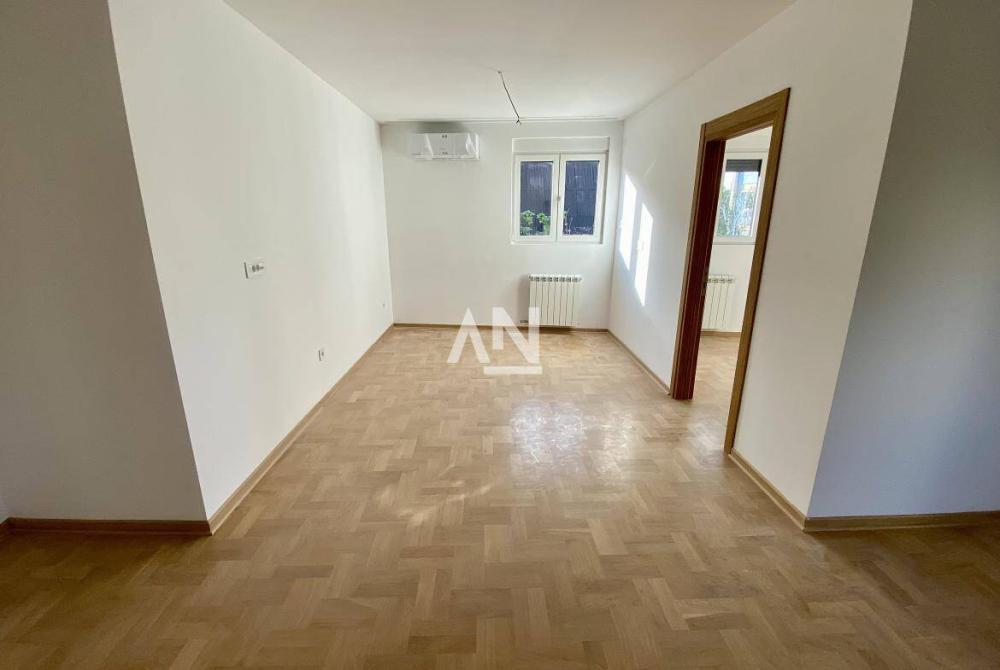 Glavna slika -Ruđera Boškovića, Trosoban stan na prodaju, 65m2, 205.000€