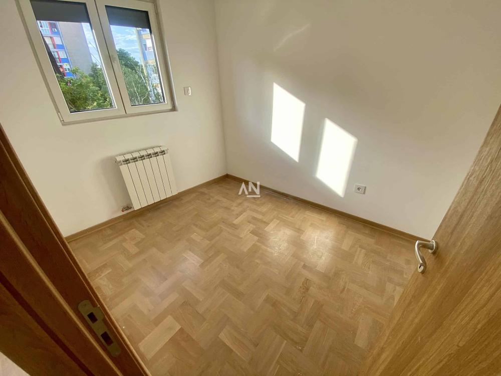 Slika 4 - Ruđera Boškovića, Trosoban stan na prodaju, 65m2, 205.000€