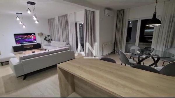 Slika 4 - Velisava Vulovića, Šestosoban stan na prodaju, 210m2, 950.000€