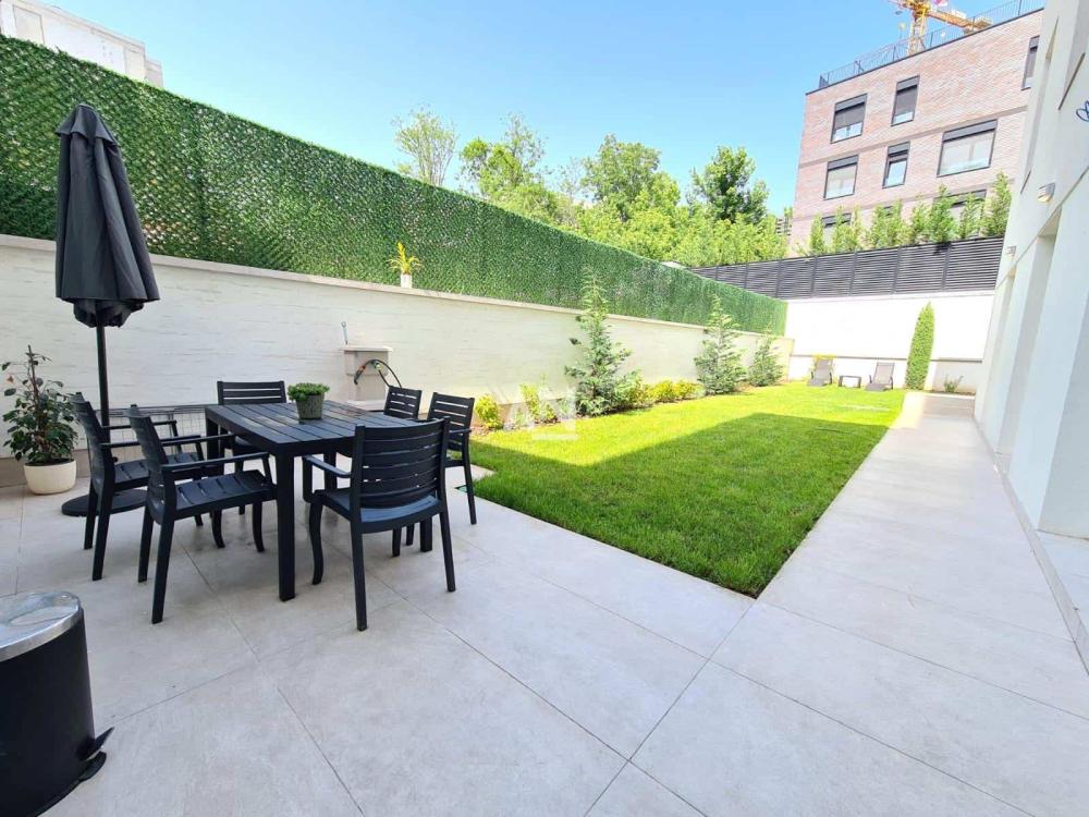 Slika 10 - Velisava Vulovića, Četvorosoban stan na prodaju, 180m2, 900.000€