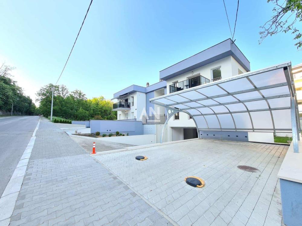 Slika 6 - Velisava Vulovića, Četvorosoban stan na prodaju, 145m2, 710.000€