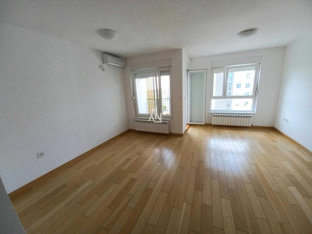 Slika 2 - Šumadijska, Jednosoban stan na prodaju, 37m2, 155.000€