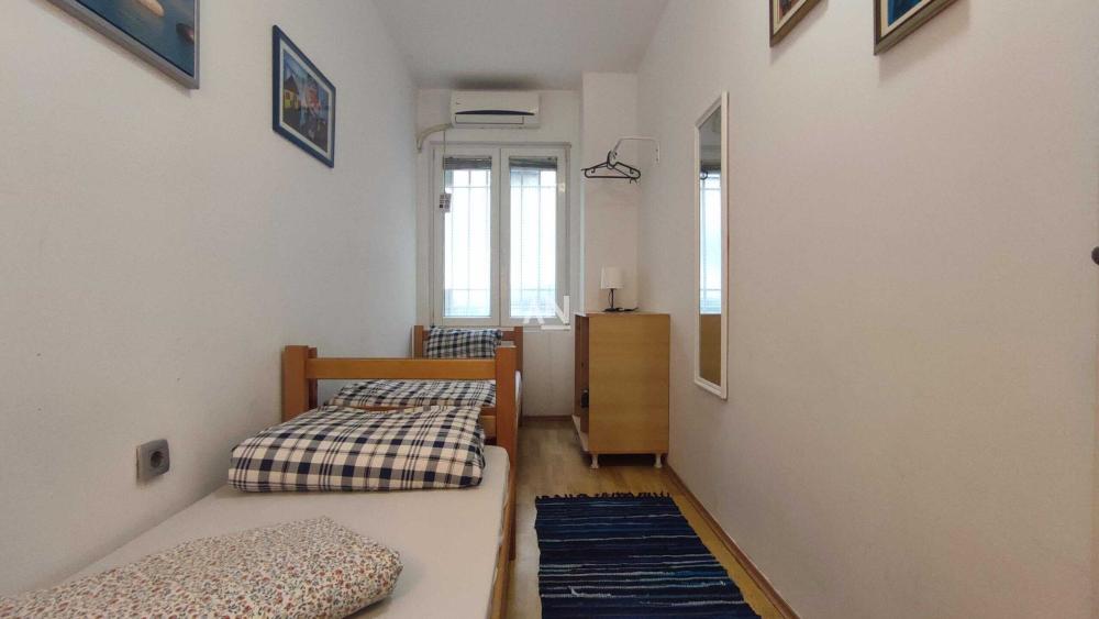 Slika 5 - Karađorđeva, Šestosoban stan na prodaju, 105m2, 349.800€