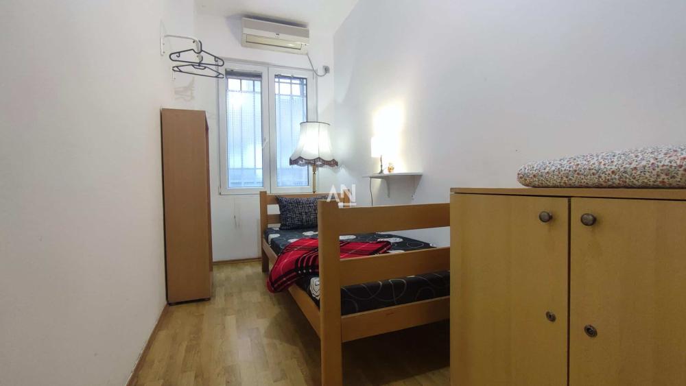 Slika 6 - Karađorđeva, Šestosoban stan na prodaju, 105m2, 349.800€