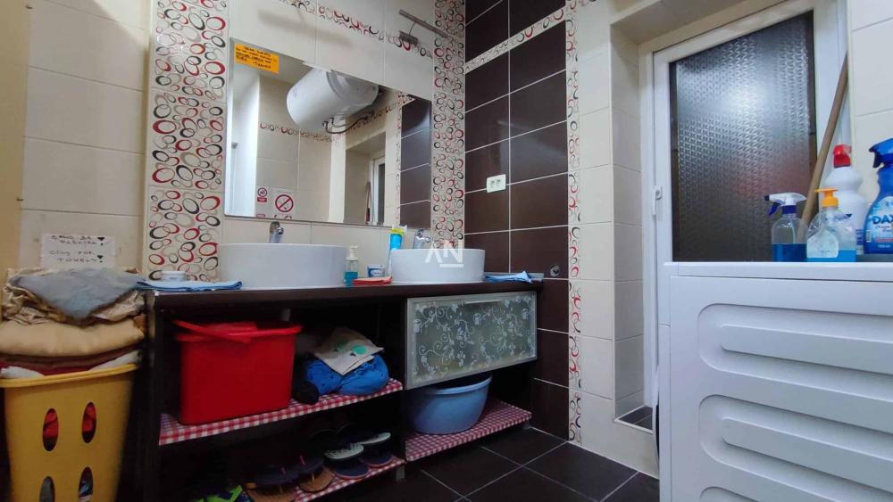 Slika 8 - Karađorđeva, Šestosoban stan na prodaju, 105m2, 349.800€