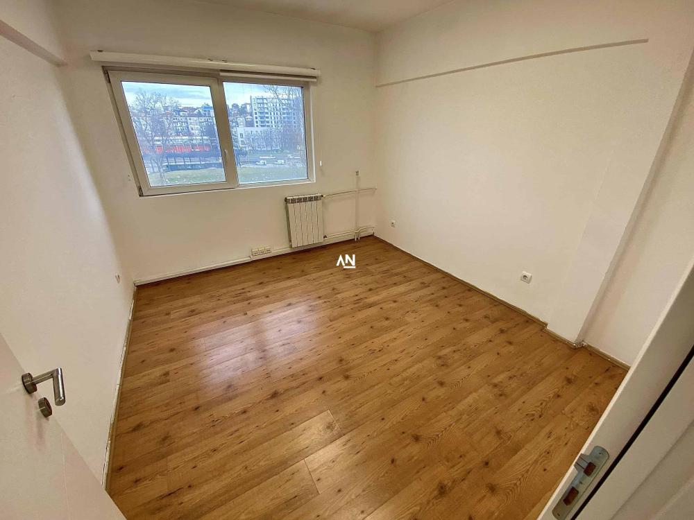Slika 3 - Tabanovačka,  Lokal za izdavanje, 150m2, 2.400€