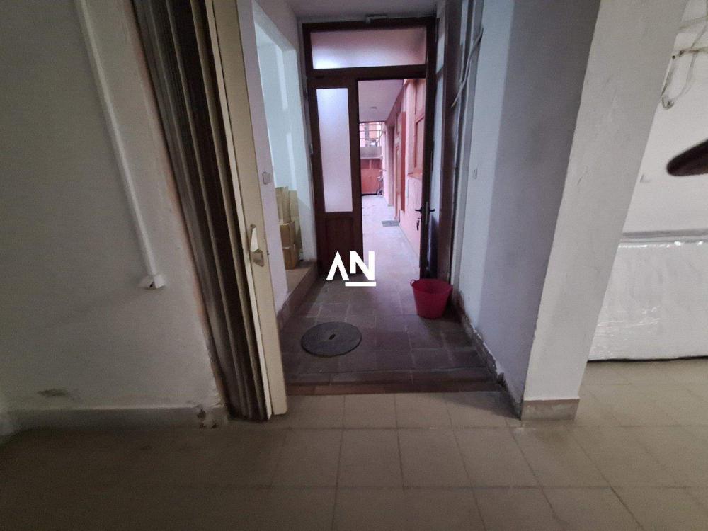 Slika 11 - Milana Rakića,  Lokal za izdavanje, 350m2, 2.800€