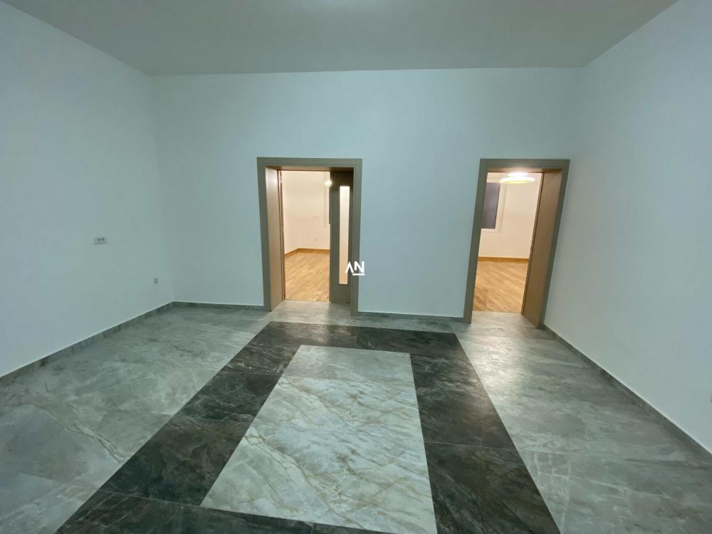 Slika 1 - Kralja Milutina,  Lokal za izdavanje, 650m2, 9.750€