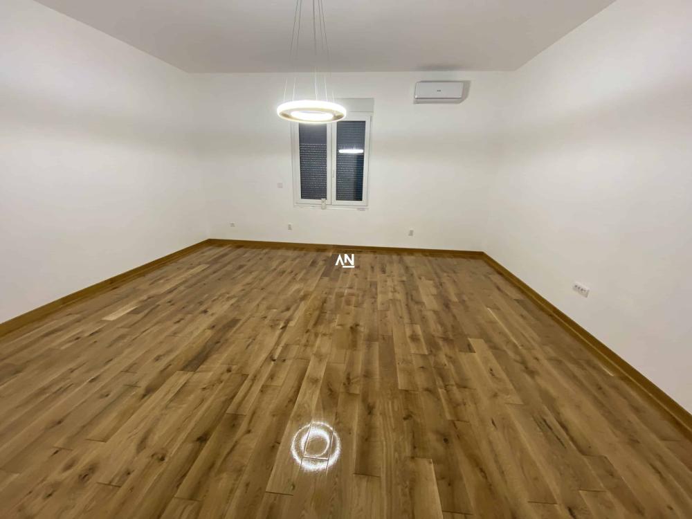 Slika 9 - Kralja Milutina,  Lokal za izdavanje, 650m2, 9.750€