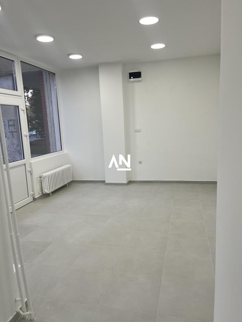 Slika 2 - Tomasa Edisona,  Lokal za izdavanje, 32m2, 350€