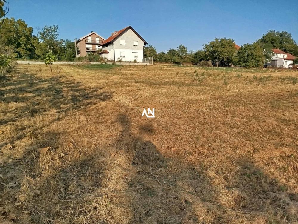 Slika 5 - Beogradska Plac na prodaju, Čukarica, Sremčica, 900.000€