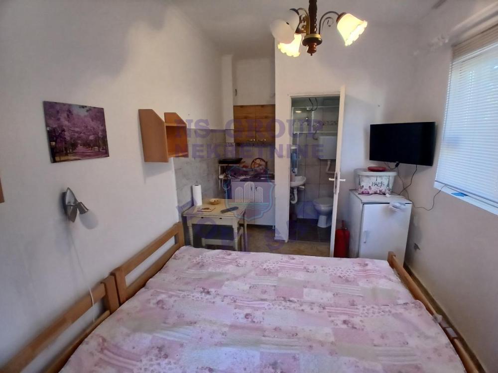 Slika 10 - Vrdnik, Četvorosoban stan na prodaju, 39m2, 60.000€