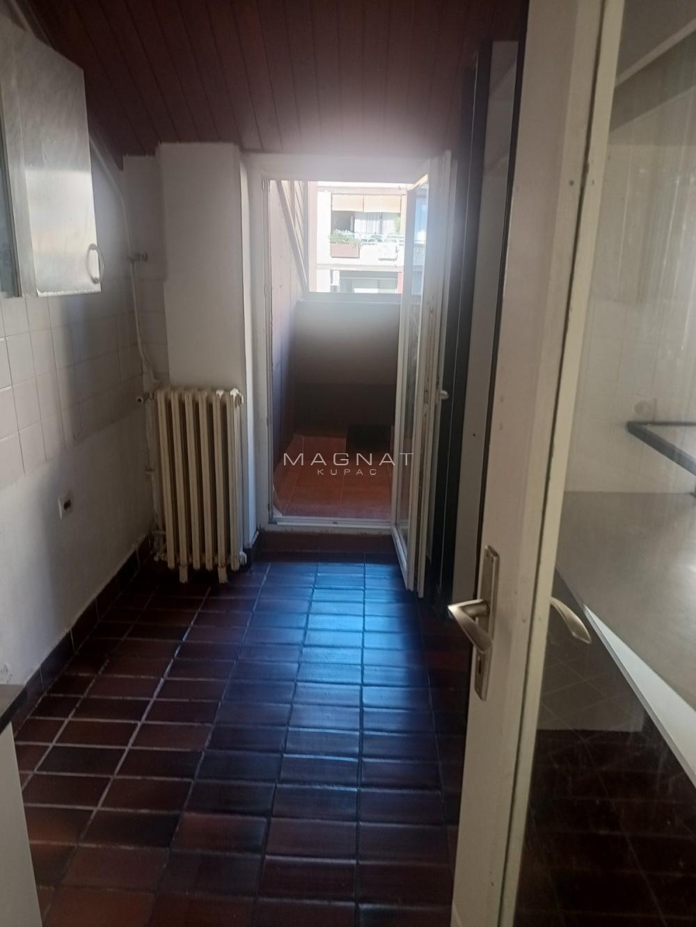 Slika 3 - Vinogradski Venac, Jednoiposoban stan na prodaju, 50m2, 165.000€