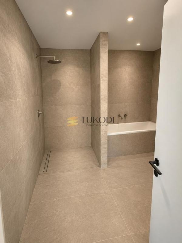 Slika 6 - Trosoban stan na prodaju, 217m2, 1.298.000€
