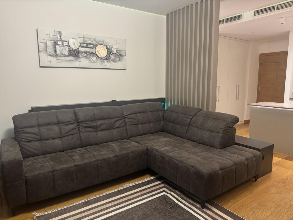 Slika 3 - Hercegovačka, Četvorosoban stan za izdavanje, 124m2, 4.000€