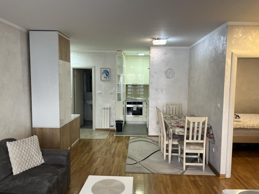 Slika 2 - Šumatovačka, Dvoiposoban stan za izdavanje, 60m2, 850€
