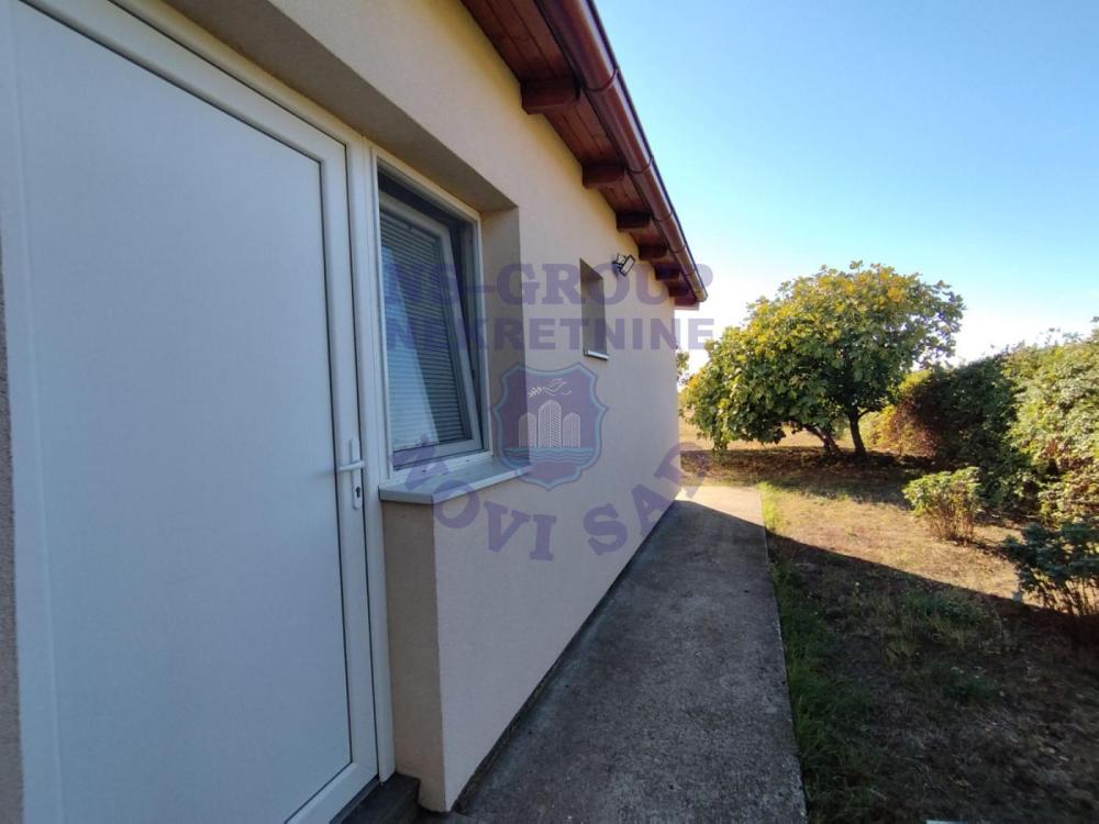 Slika 10 - Čortanovci,  Kuća na prodaju, 92m2, 105.000€