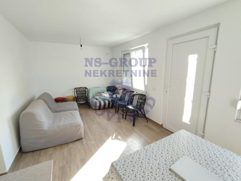 Glavna slika -Čortanovci,  Kuća na prodaju, 92m2, 105.000€