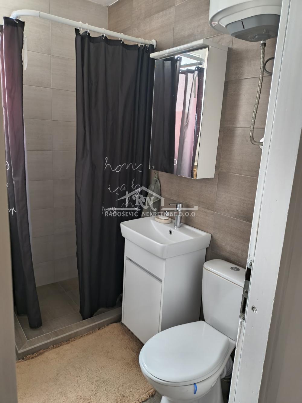 Slika 5 - Kralja Radoslava, Trosoban stan na prodaju, 85m2, 157.000€