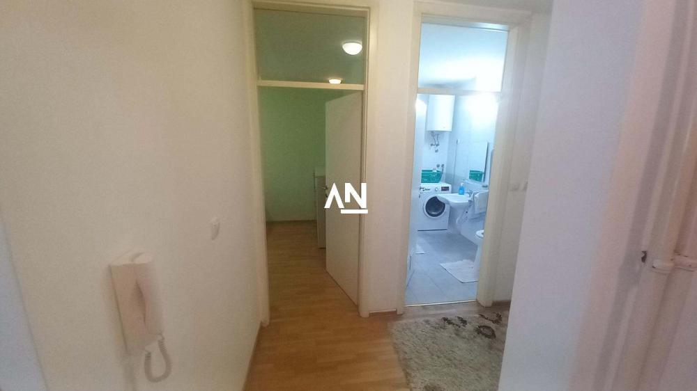 Slika 10 - Mileve Marić Ajnštajn, Dvosoban stan za izdavanje, 68m2, 650€