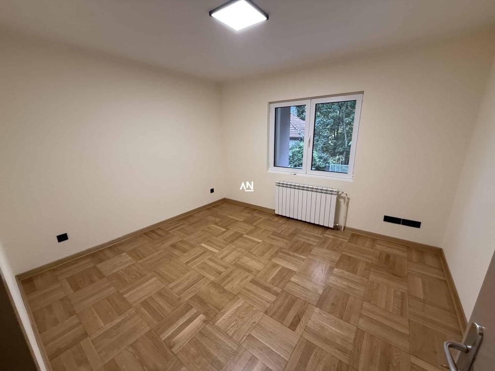 Slika 4 - Nikole Đurkovića, Četvorosoban stan na prodaju, 93m2, 300.000€