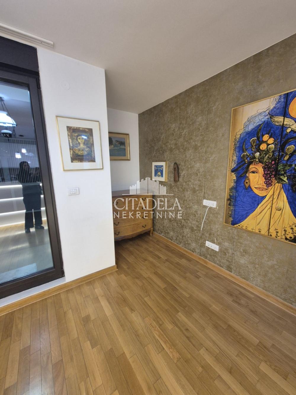 Slika 2 - Dr Velizara Kosanovića, Dvosoban stan na prodaju, 59m2, 212.000€