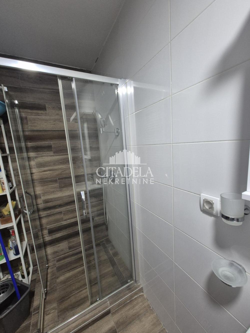 Slika 11 - Dr Velizara Kosanovića, Dvosoban stan na prodaju, 59m2, 212.000€
