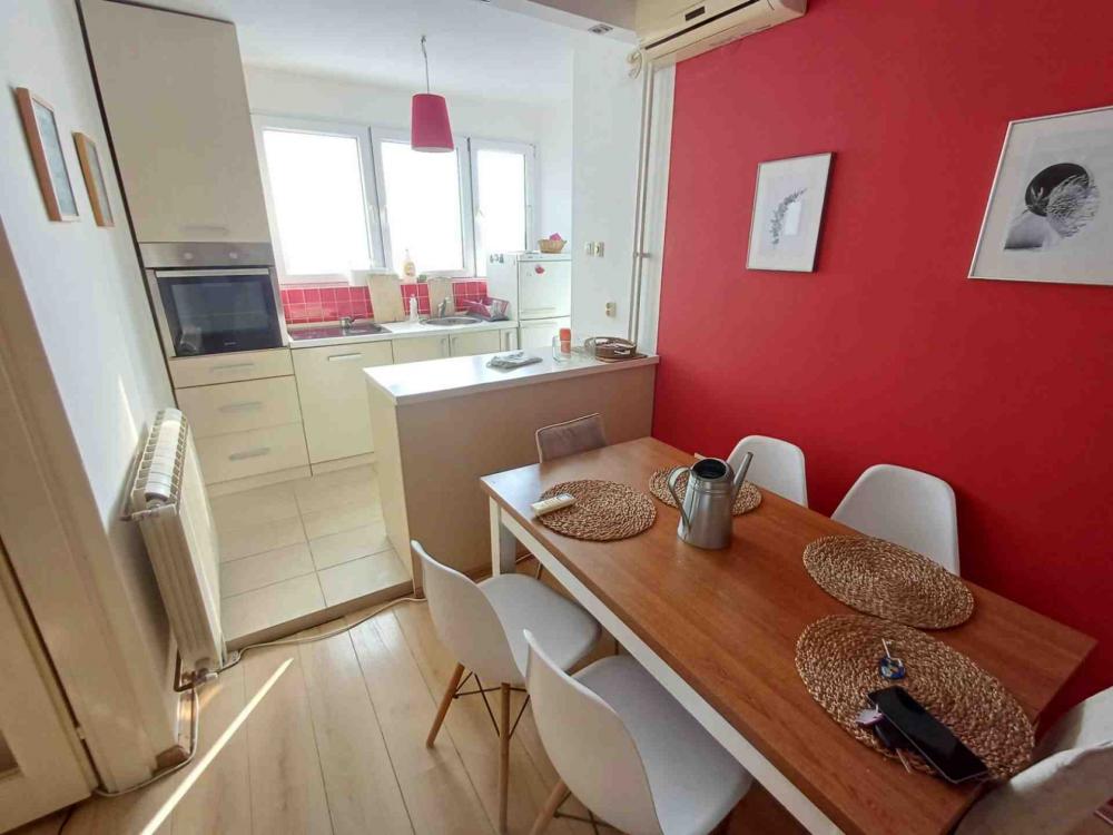 Slika 3 - Lazara Savatića, Trosoban stan za izdavanje, 55m2, 650€