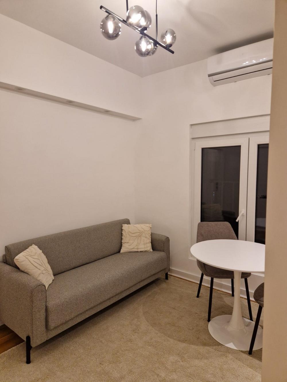 Slika 1 - Francuska, Dvosoban stan za izdavanje, 40m2, 850€