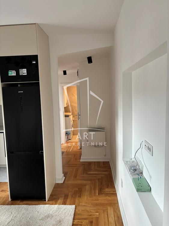 Slika 3 - Francuska, Dvoiposoban stan za izdavanje, 20m2, 850€