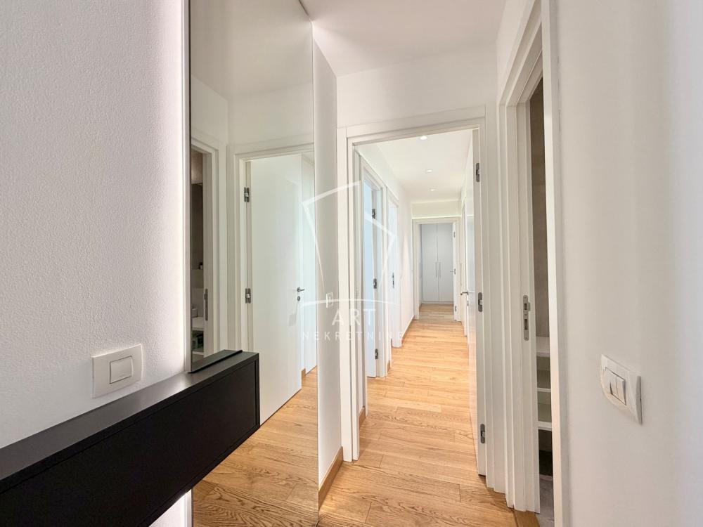 Slika 6 - Hercegovačka, Četvorosoban stan za izdavanje, 124m2, 4.000€