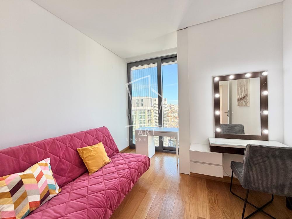 Slika 8 - Hercegovačka, Četvorosoban stan za izdavanje, 124m2, 4.000€
