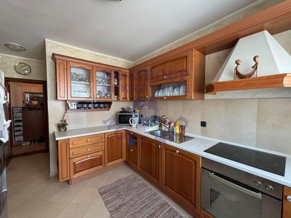 Slika 1 - Četvorosoban stan na prodaju, 115m2, 297.670€